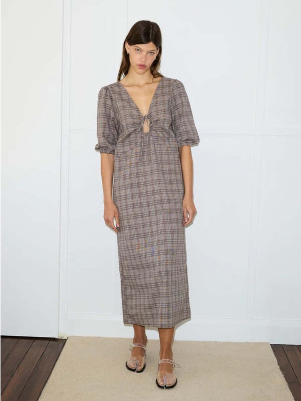 DEIJI STUDIOS Away Linen Checked Dress | Taupe grey